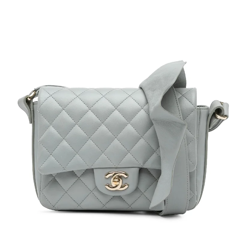 Chanel Designer Handbag with Unique DesignGray Chanel Quilted Calfskin Bolero de Chanel Flap Crossbody Bag