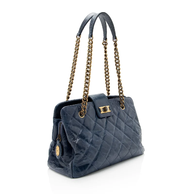 Chanel All - Match Handbag for Versatile StylingChanel Glazed Calfskin Reissue Small Tote (NdQ2KU)