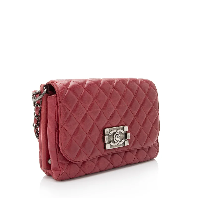 Chanel All - Match Handbag for Versatile StylingChanel Glazed Calfskin Soft Small Boy Bag (2sRZT7)