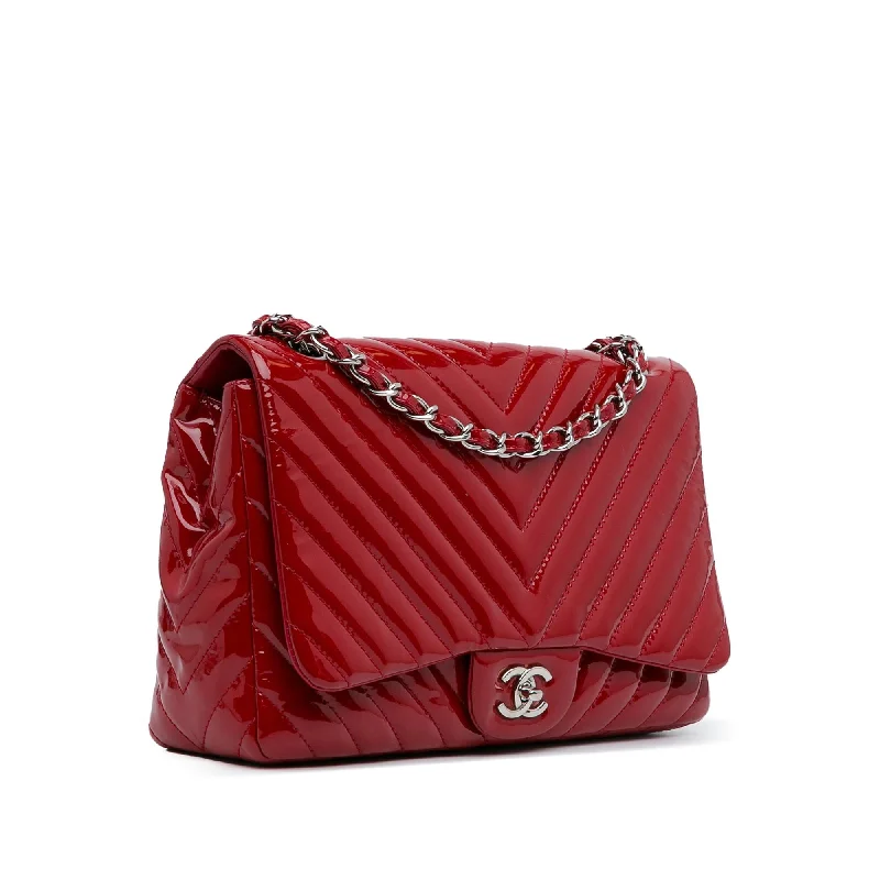 Chanel Lightweight Handbag for Daily ErrandsChanel Jumbo Chevron Patent Single Flap (q2Z09k)