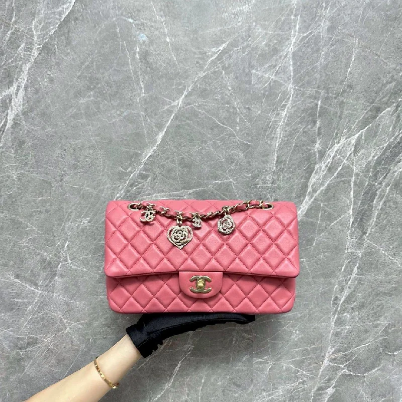 Chanel Luxury Handbag for High - End EventsValentine Crystal Heart Pink Lambskin LGHW