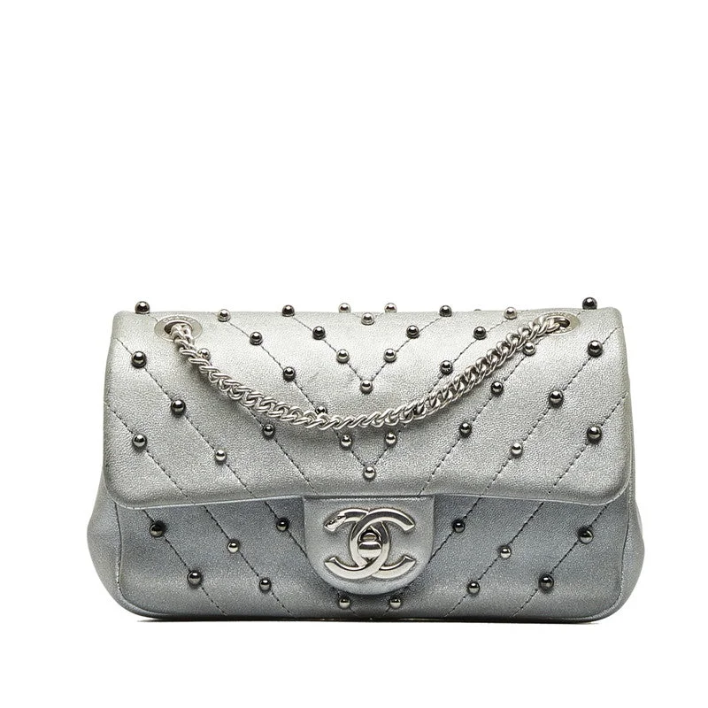 Chanel Colorful Handbag for Spring OutfitsChanel V Stitch Cocomark Chain Shoulder Bag Silver Leather